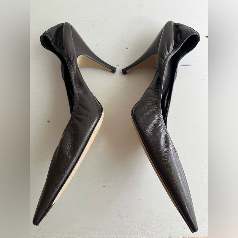 THE ROW Liisa Pointed Toe Pump - Laquer Brown 38 - Picture 4 of 15